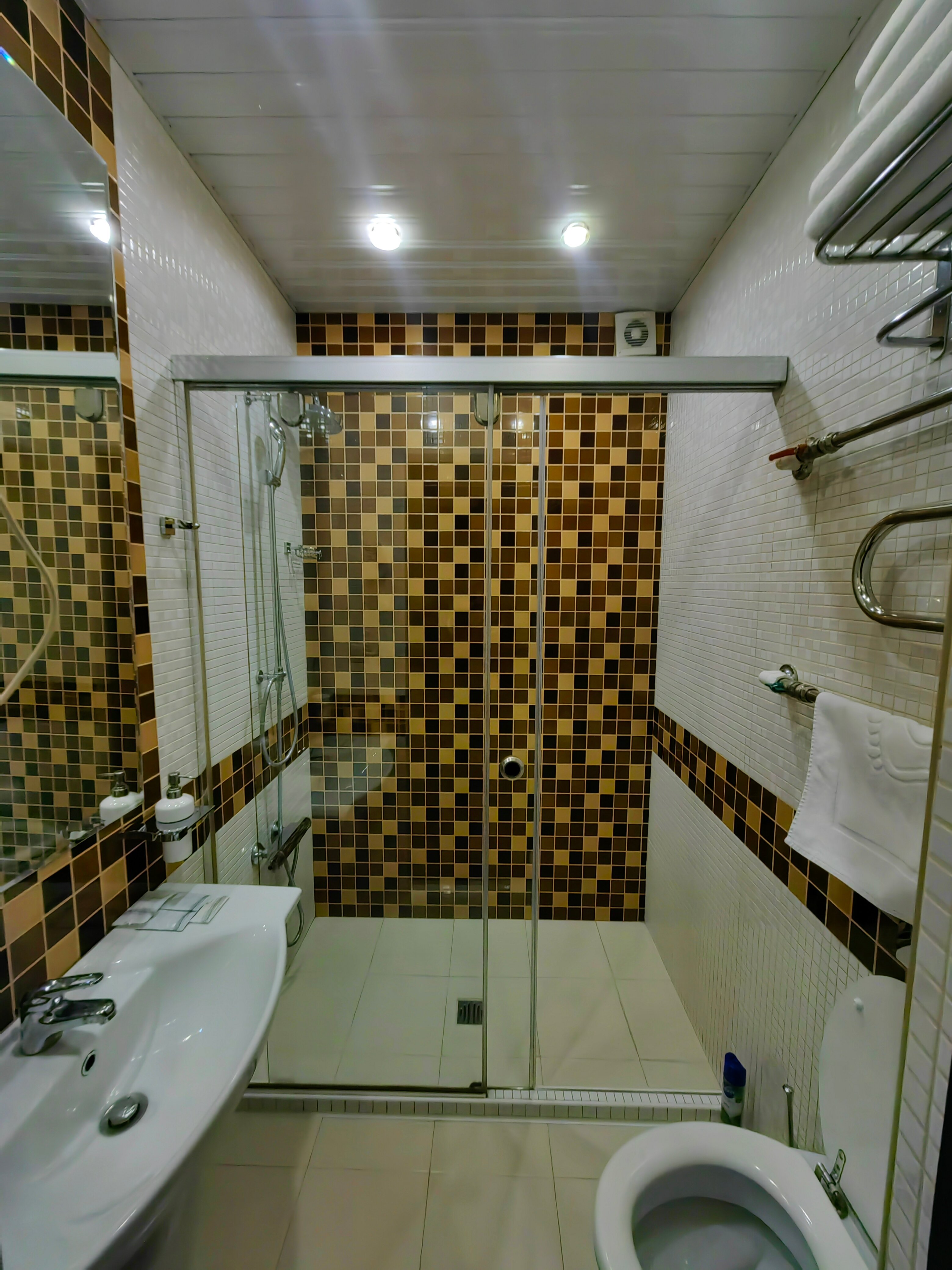 Фото Тихая площадь