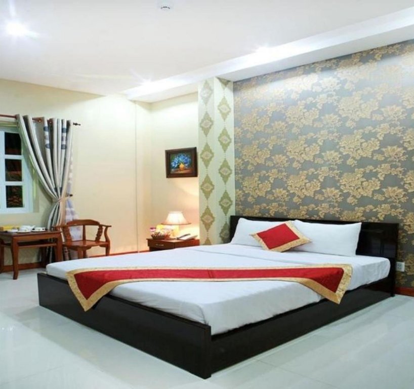 Фото Sunflowers Hotel