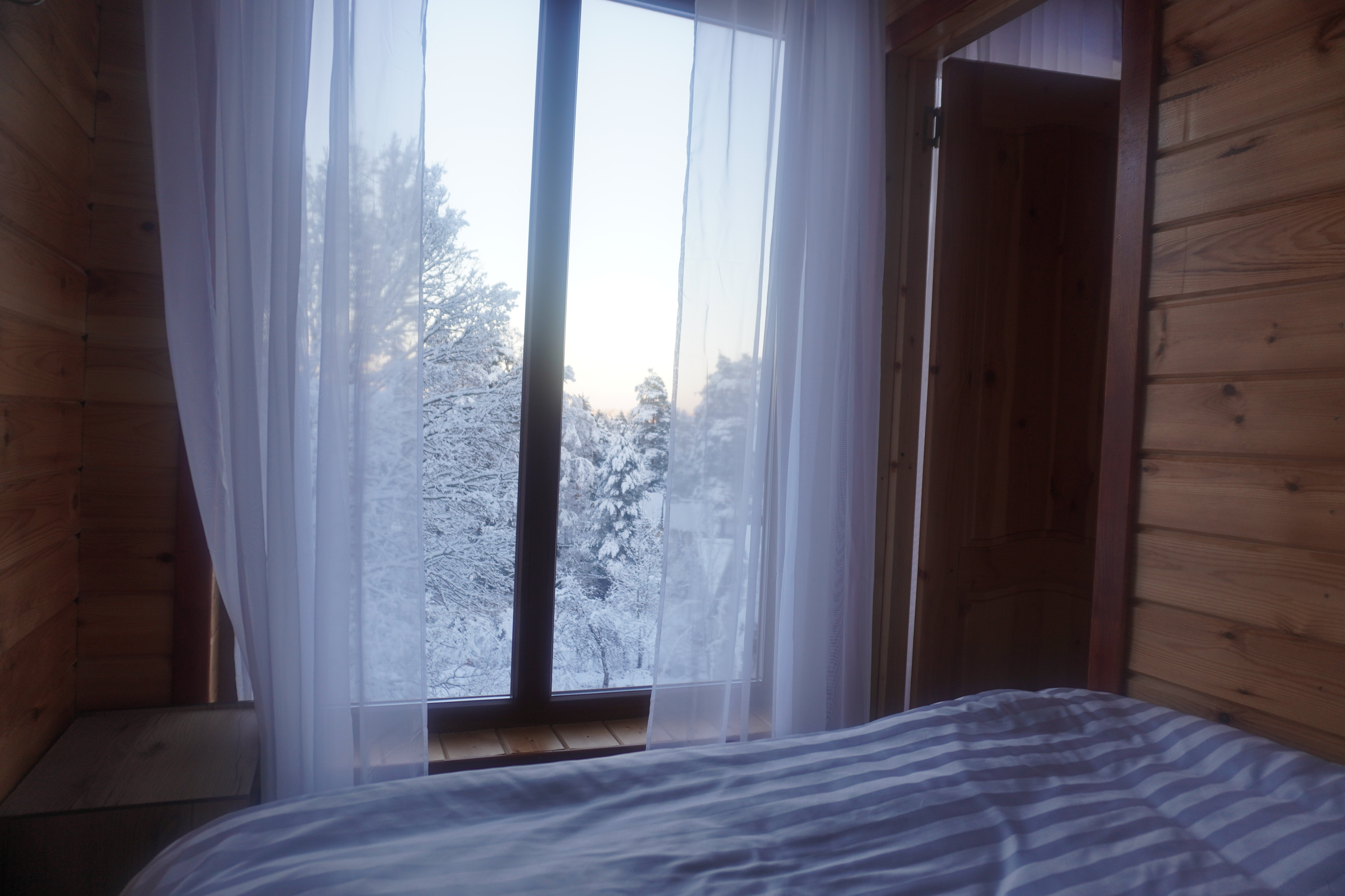 Фото Домик на горке