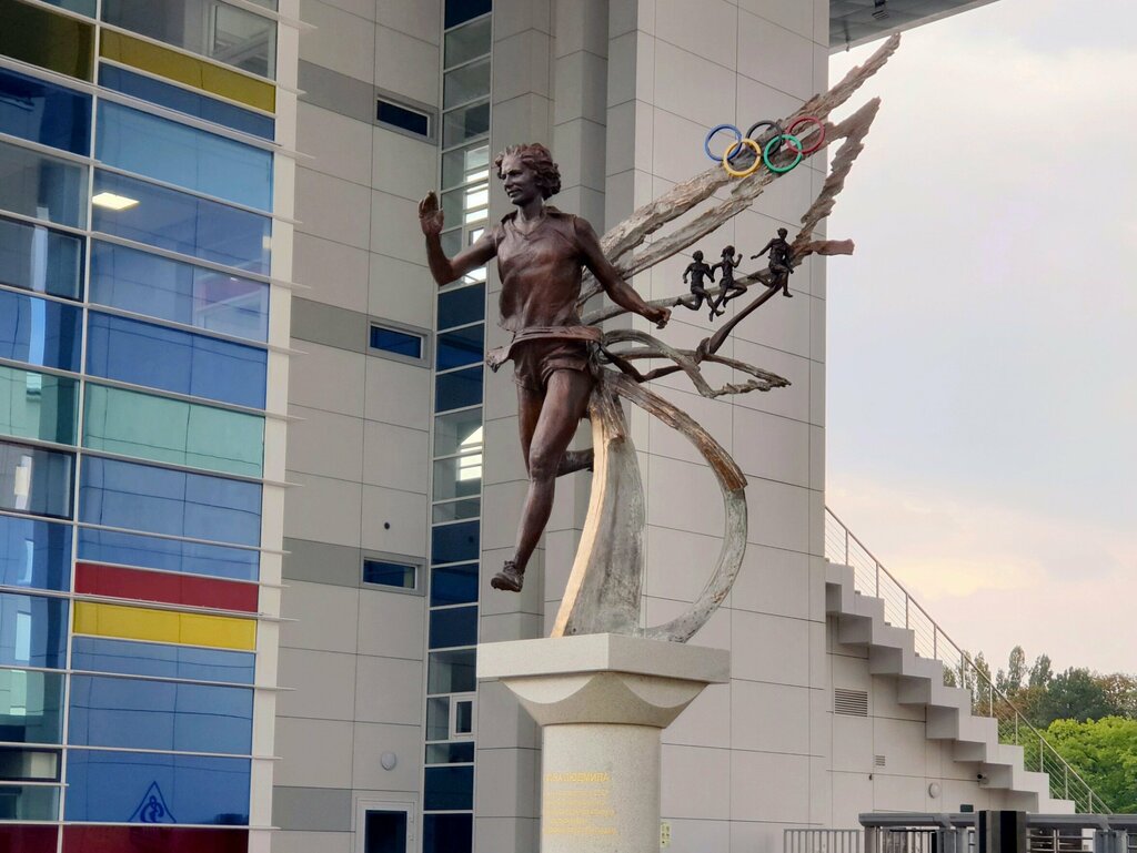 Monument, memorial Олимпийская чемпионка по легкой атлетике Людмила Брагина, Krasnodar, photo