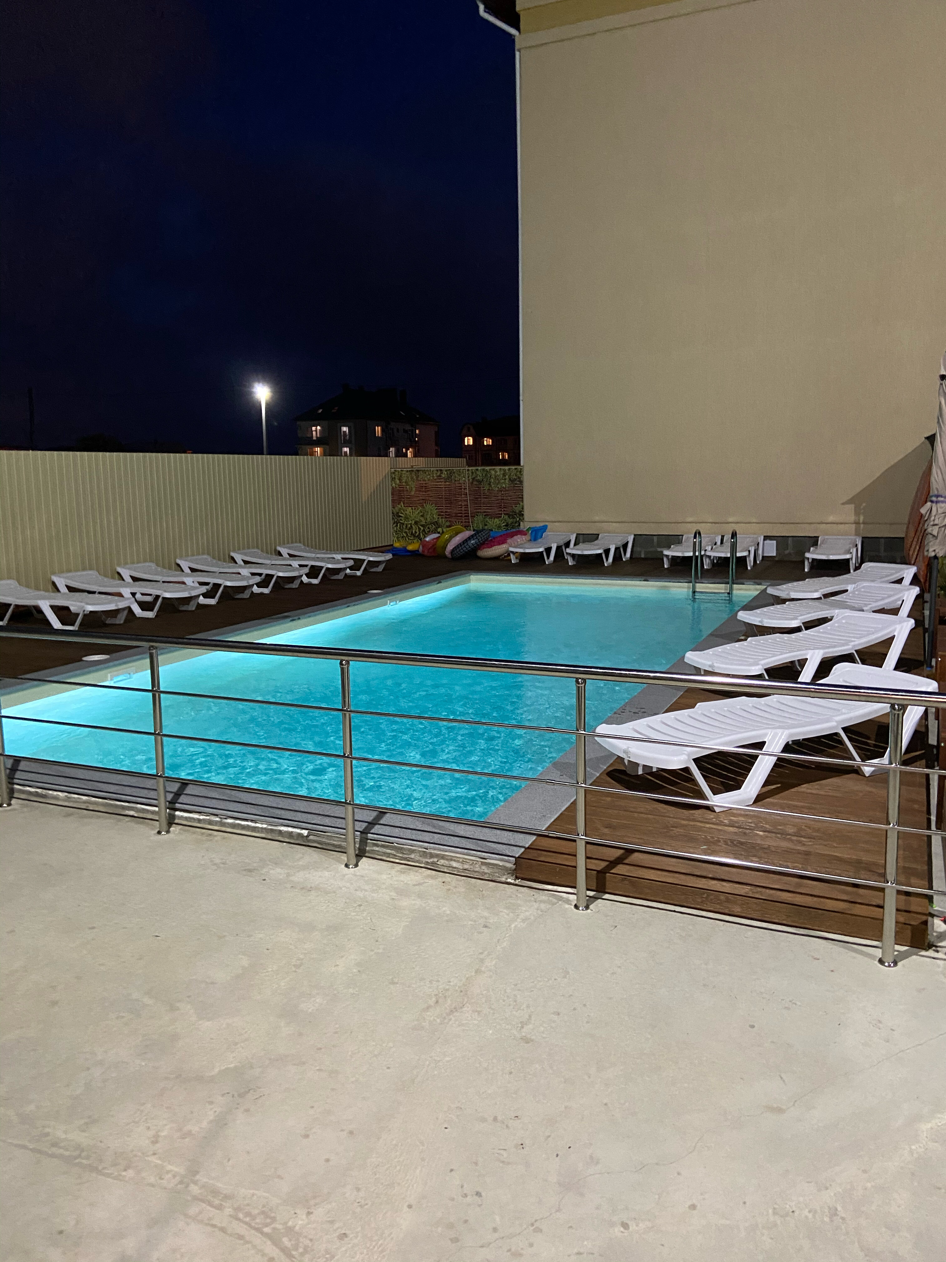 Фото Чер&ника