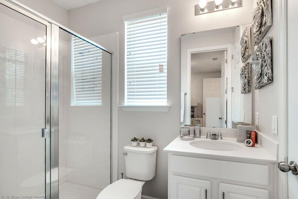 Фото Spectacular 6 Bedroom 5 Bathroom House