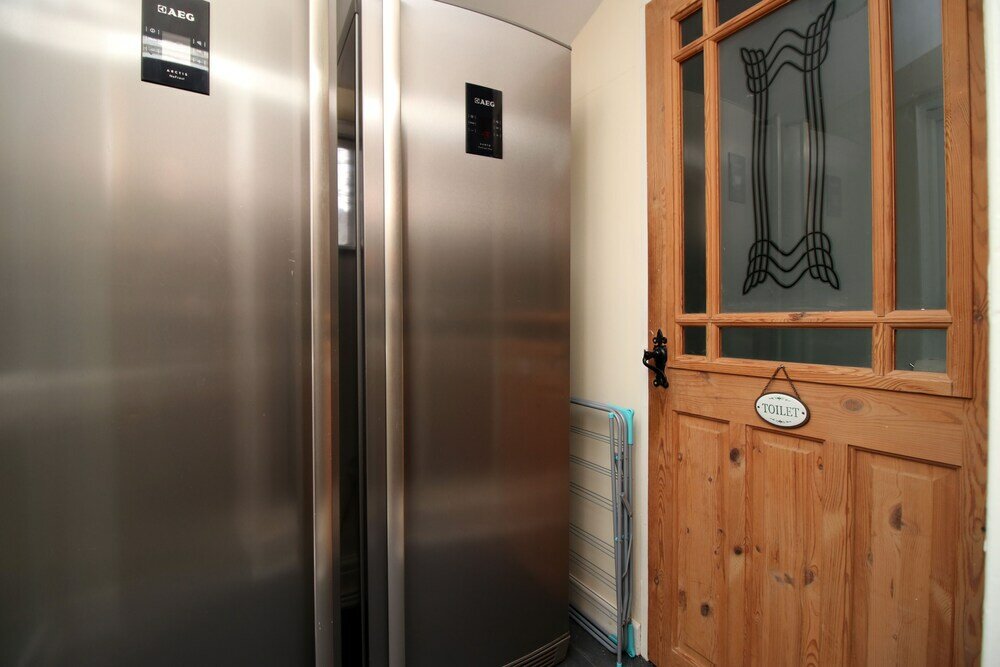 Фото Railway Street by Tŷ Sa