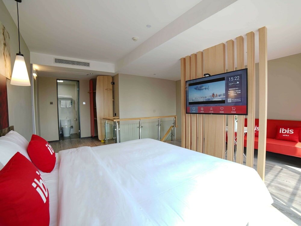 Фото Ibis Chengdu Hi-Tech Zone Longhu Hotel