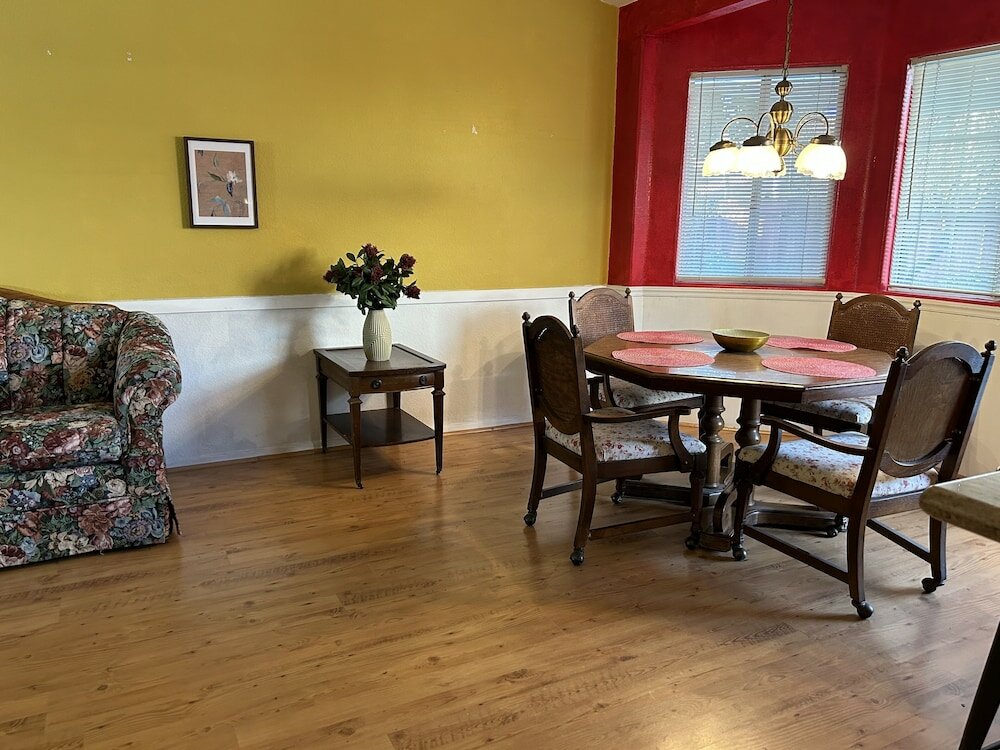 Фото Private bedroom in Country house near wineries