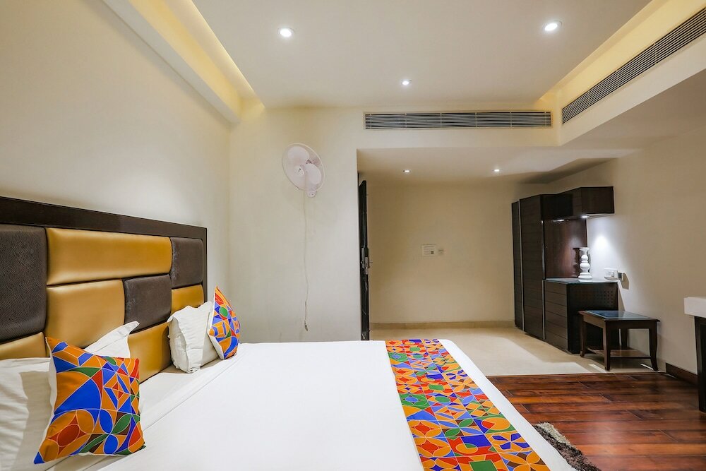 Фото Fabhotel Grand Stay
