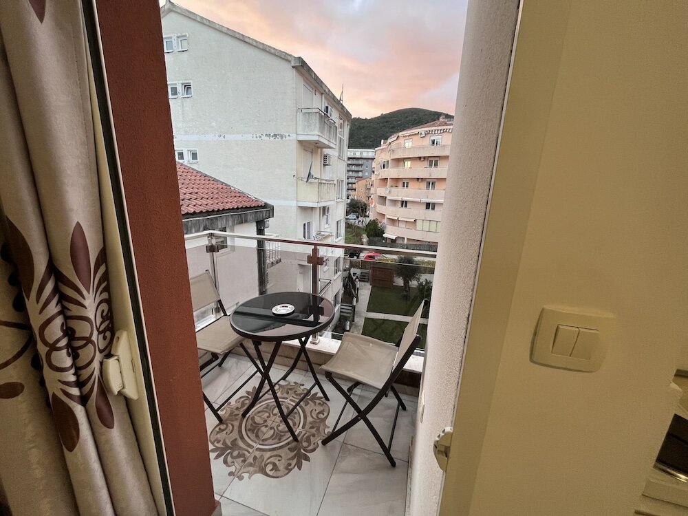 Фото Апарт-отель Pearl Apartments