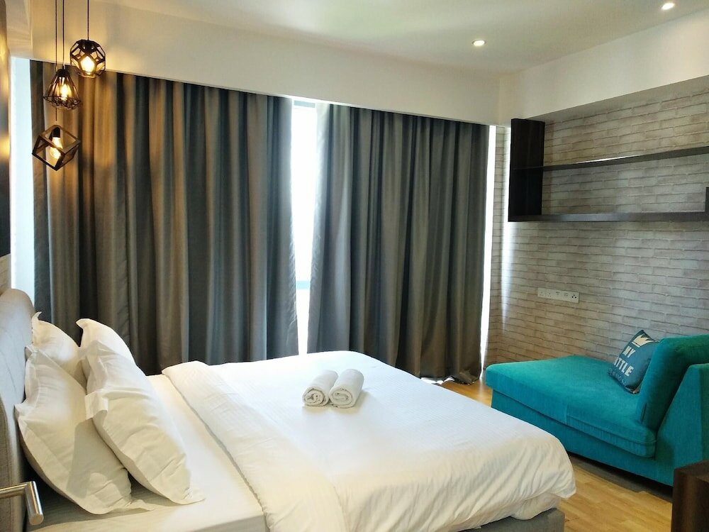 Фото D'Majestic Place by Widebed