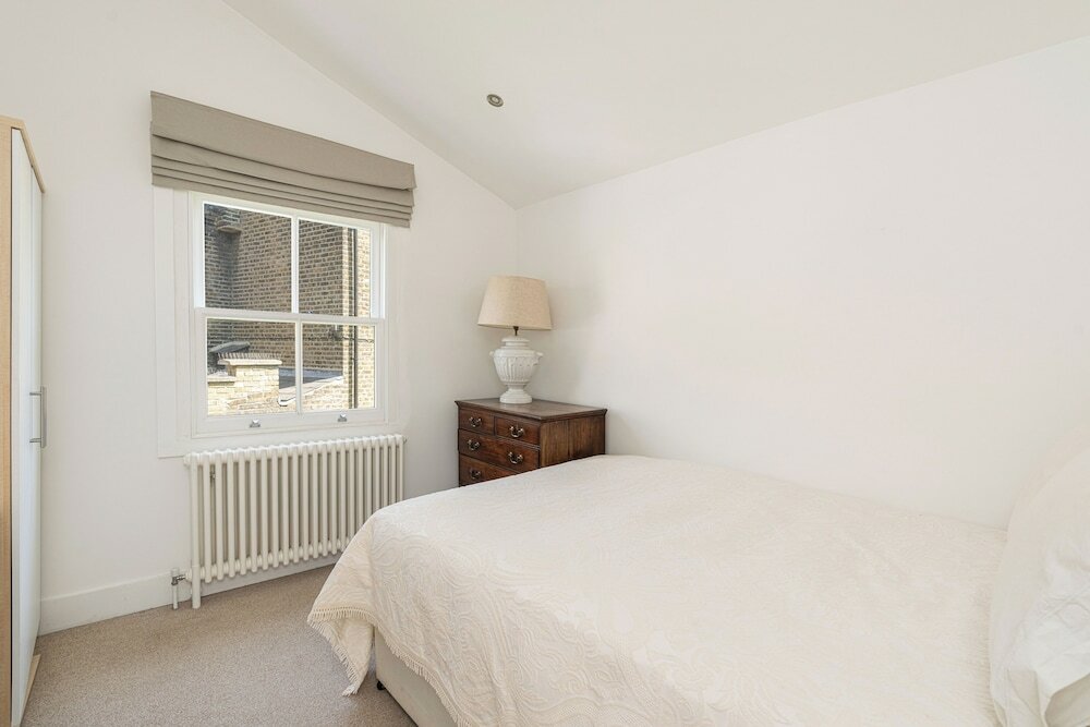 Фото Picturesque house with patio