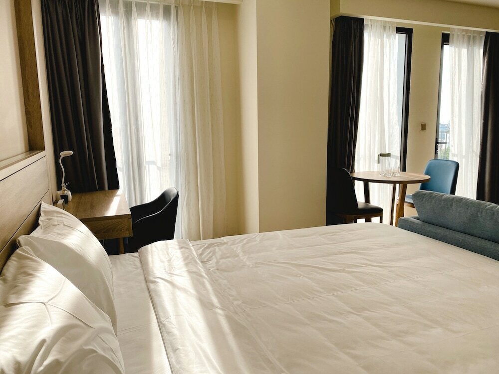 Фото Ph Hotel & Apartment