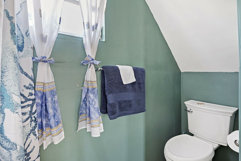 Фото Cocoplum Rest N Hideaway 1