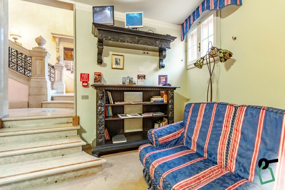 Фото Hotiday Hotel Ferrara