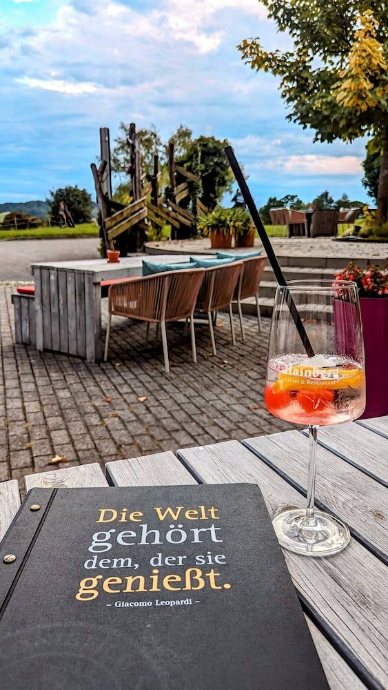 Фото Hotel und Restaurant Hainberg Ug