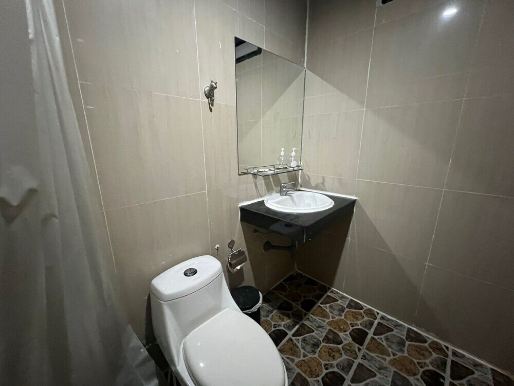 Фото Patong Dynasty Royal Hotel