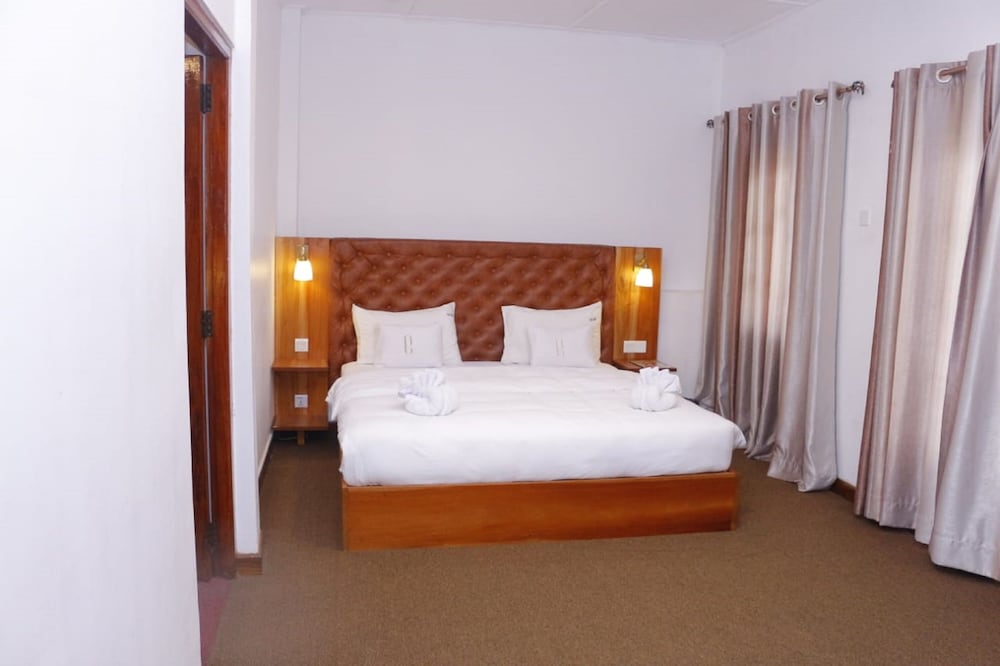 Фото Manjari Green Hills