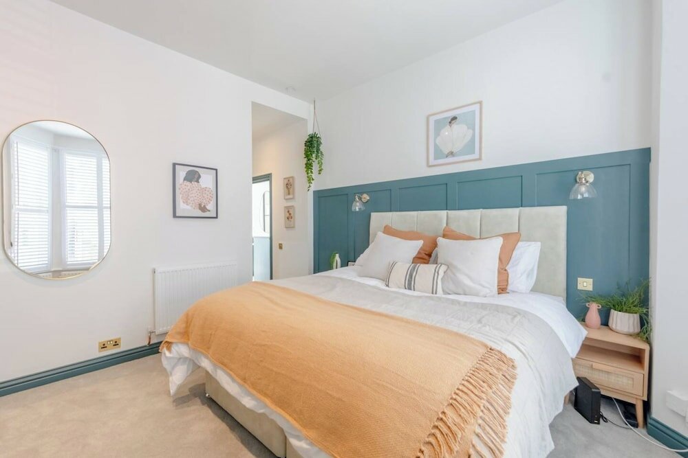 Фото Contemporary Elegance - 2bd Flat, Clapham!