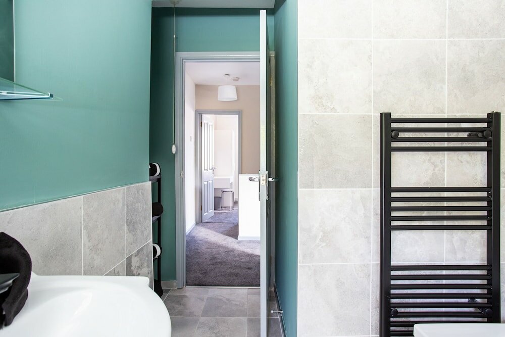 Фото Fully Refurbished North Belfast Home 3