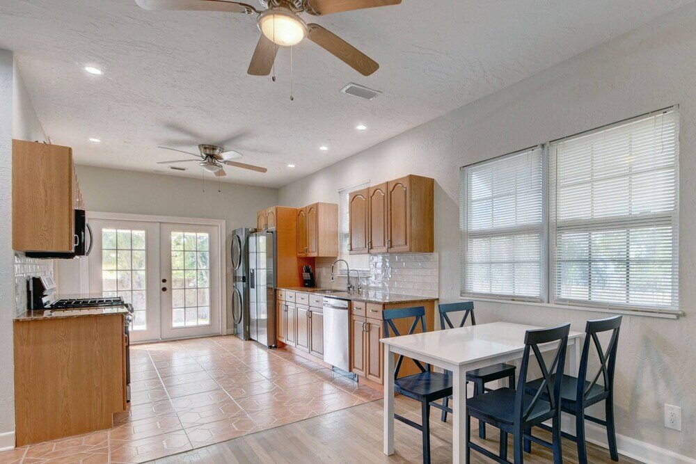 Фото Sunset Home West Palm Beach/close to Downtown Shops Pet Friendly