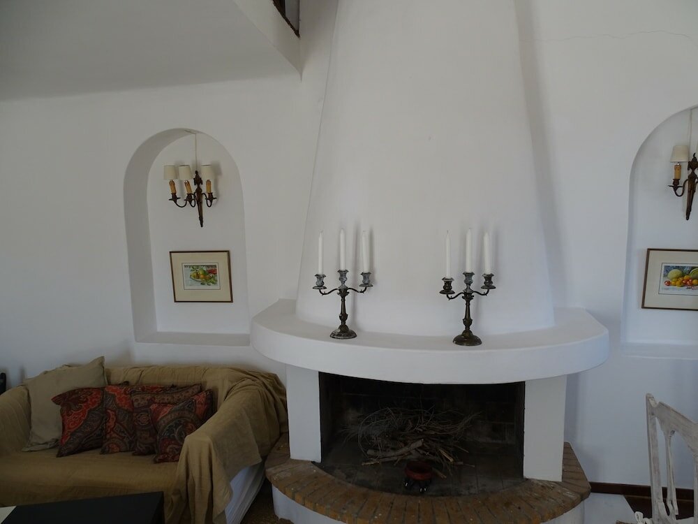 Фото Monolithos Villa