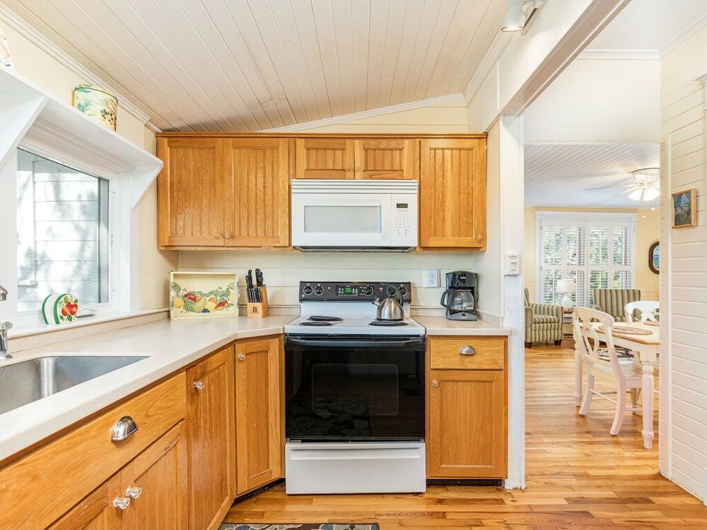 Фото Chimney Pot Cottage