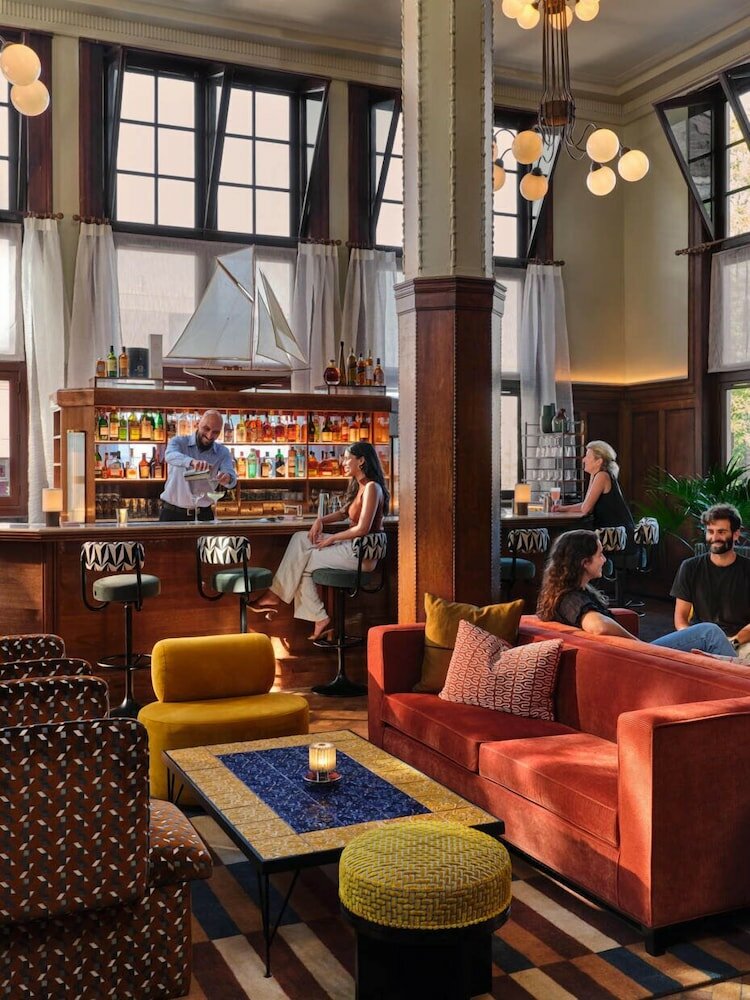 Фото Lloyd Hotel