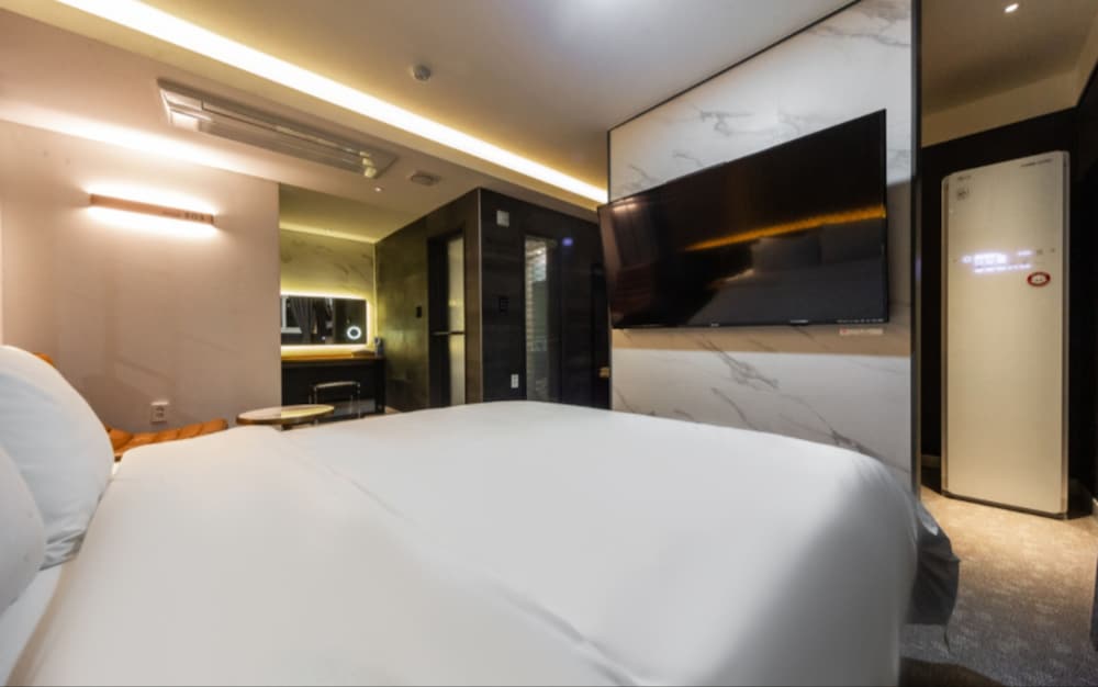 Фото West In Hotel