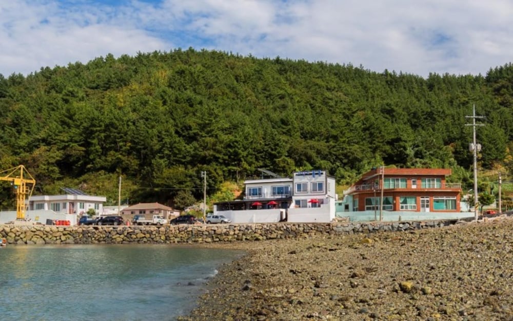 Фото Yeosu Ocean View Pension