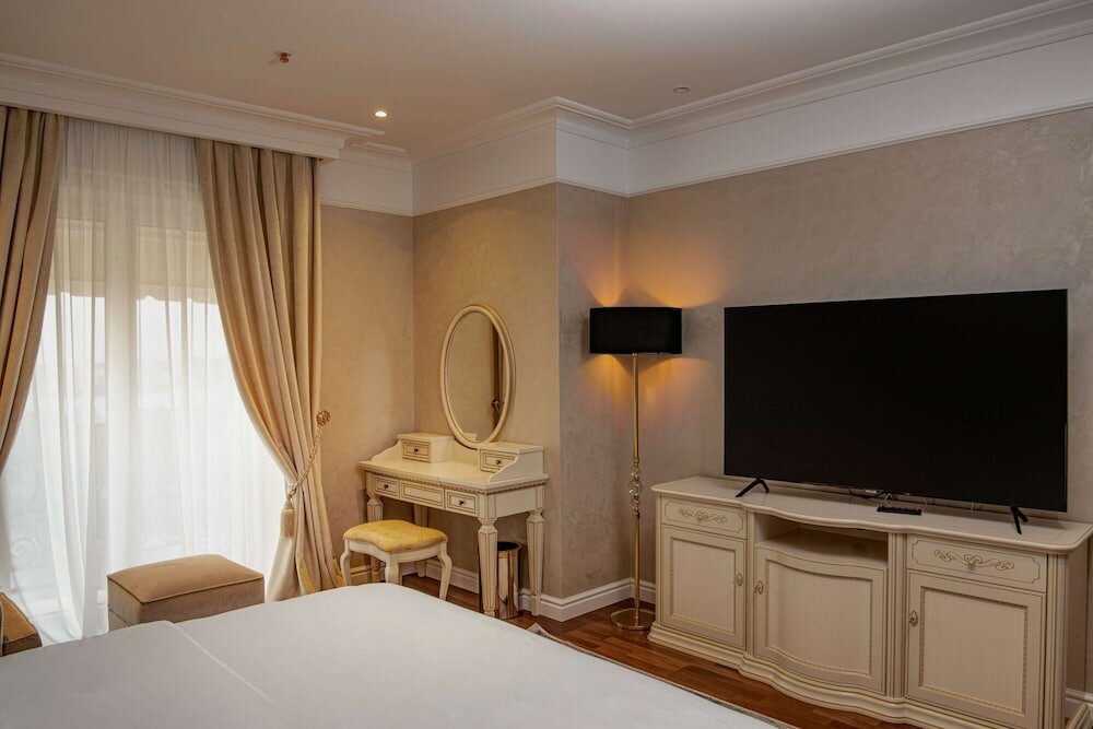 Фото Radisson Collection Morina Hotel, Tirana