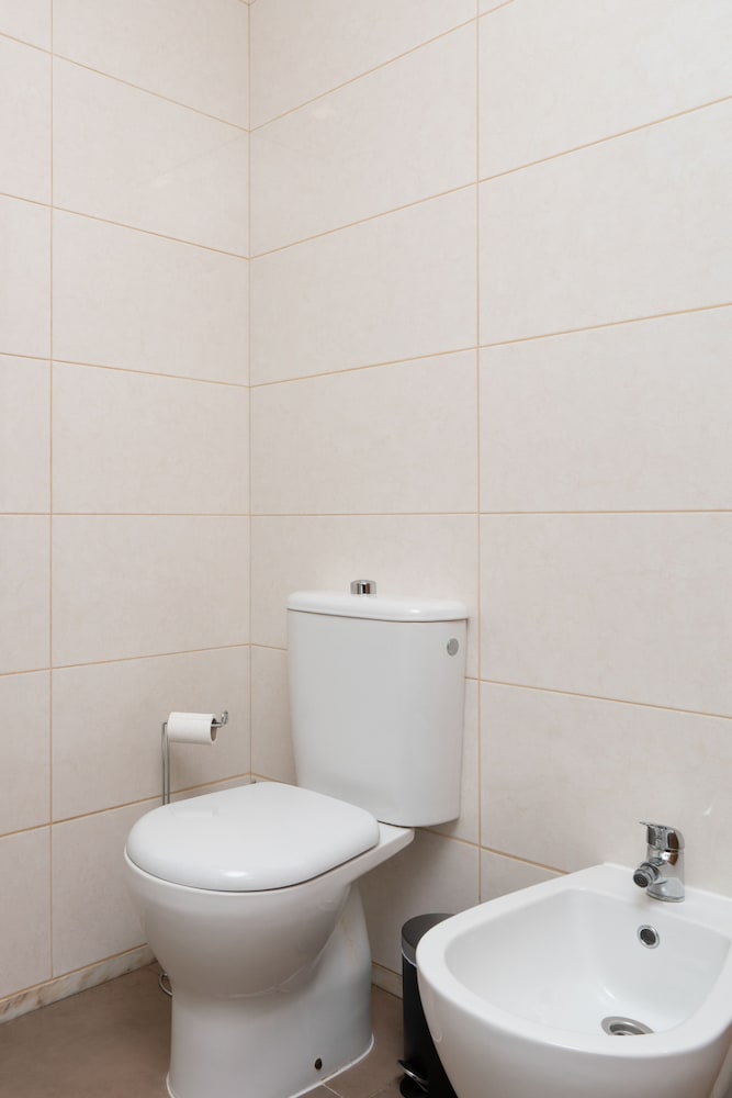 Фото Casa da Petisqueira 61 - Paredes-Oporto