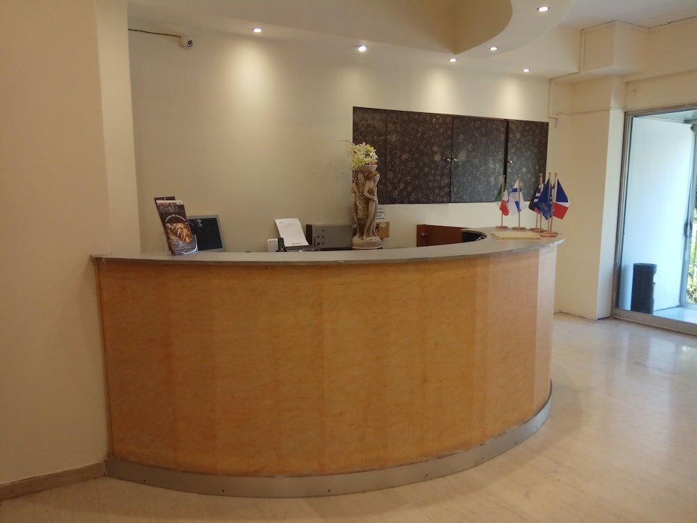 Фото отеля 1