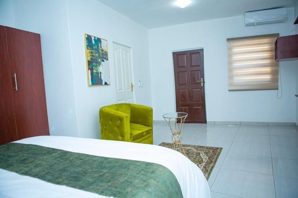 Фото Platinum Eagle Guest House