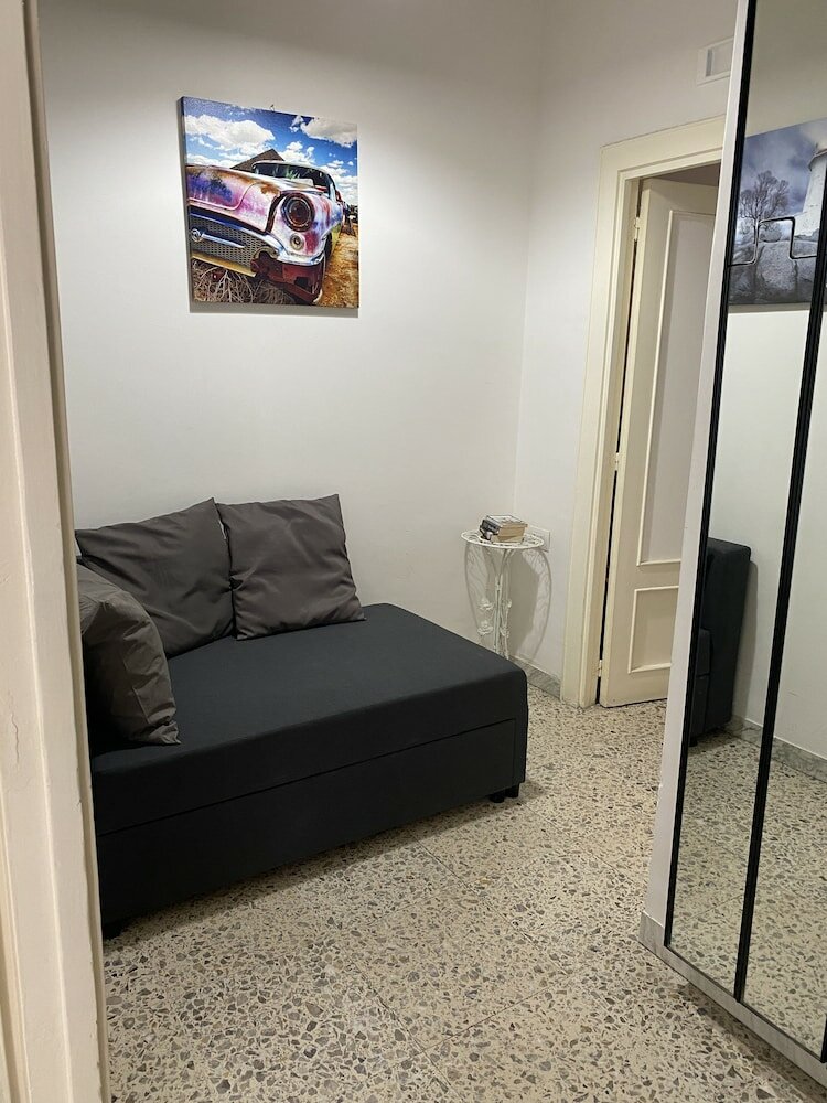 Фото Ottieri Apartment Napoli