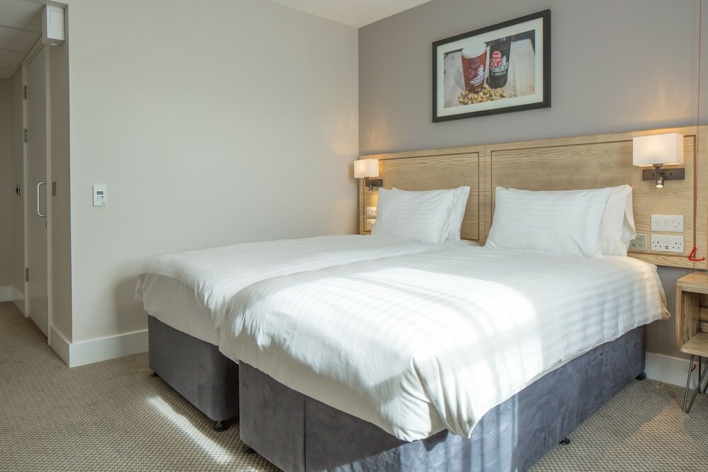 Фото Green Lodge, Wirral by Marston's Inns