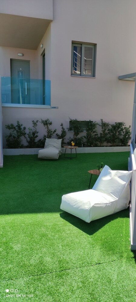 Фото Aegean Breeze Apartments