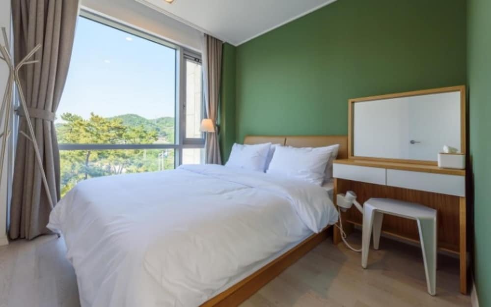 Фото Yeosu Grida Resort Pension