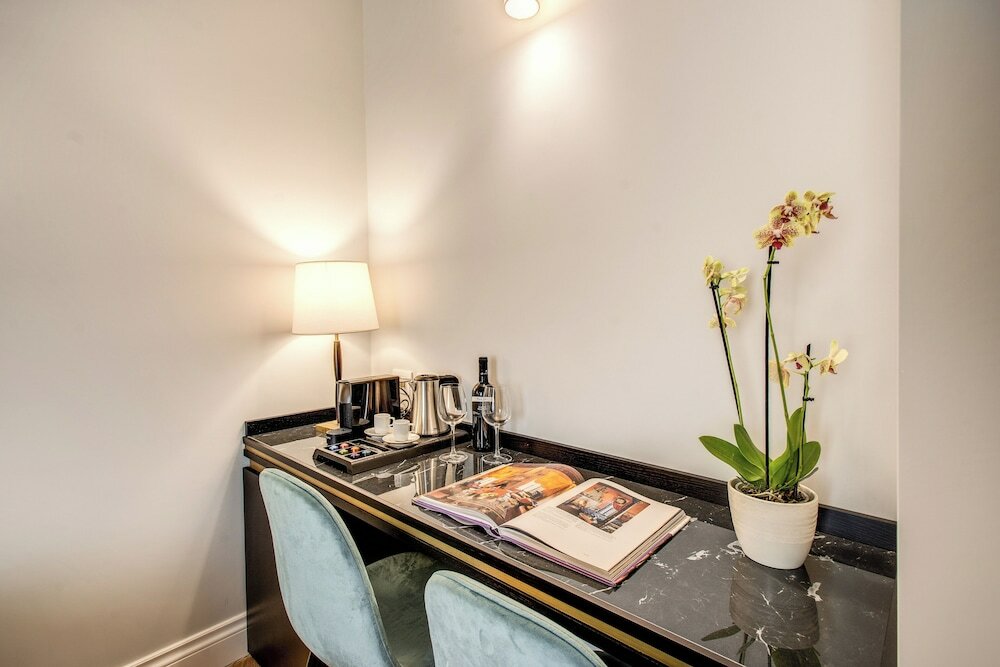 Фото Babuino Palace Suites