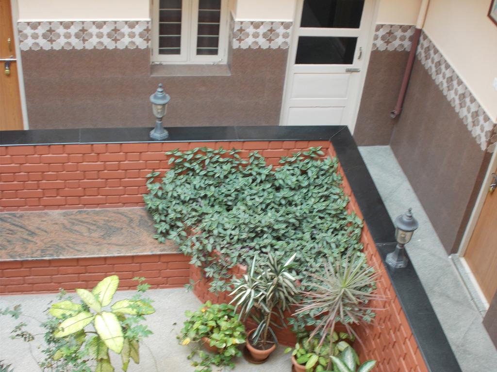 Фото Sri Kumara Lodge