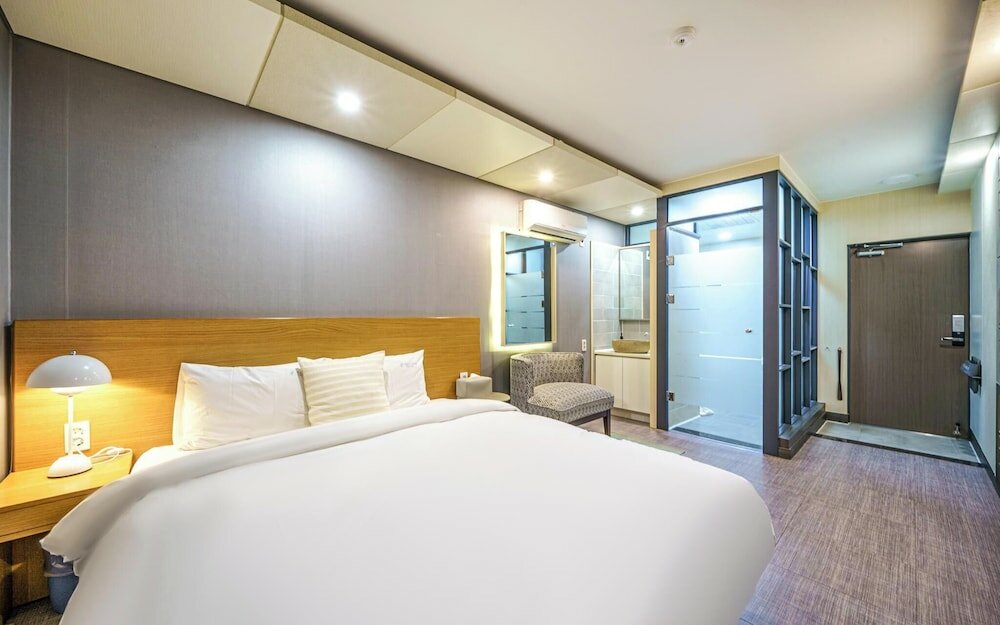 Фото Pohang E&a Hotel