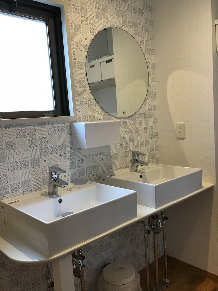 Фото Guesthouse Yours - Hostel