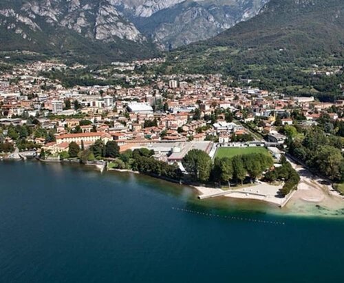 Апартаменты Villa Guzzi in Mandello del Lario