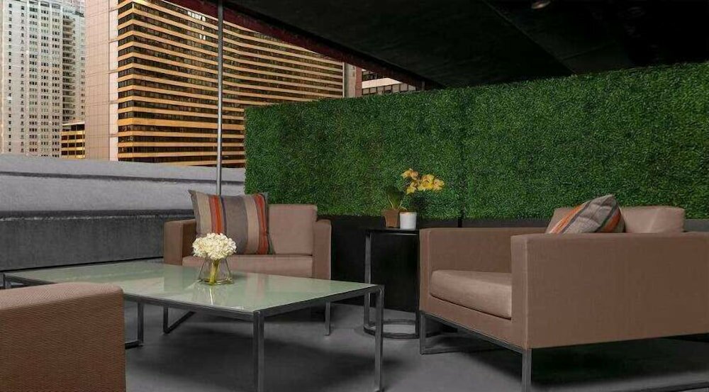 Фото The Manhattan at Times Square Hotel