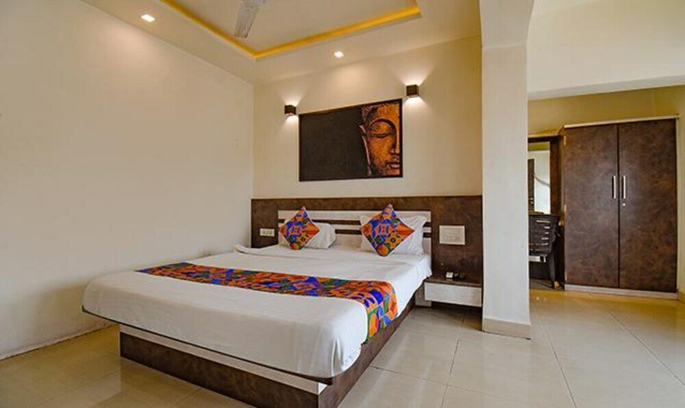 Фото Fabhotel Rs Apartment