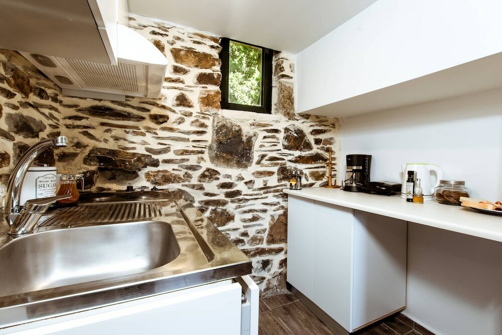 Фото Traditional Apartments Elafos