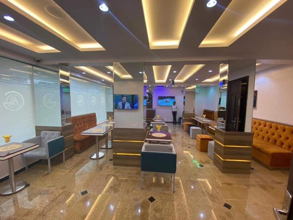 Фото God's Touch Apartment