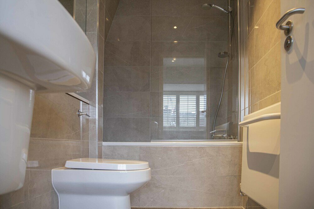 Фото Stunning Rare Soho Gem