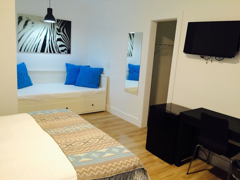 Фото Oasis Hotel