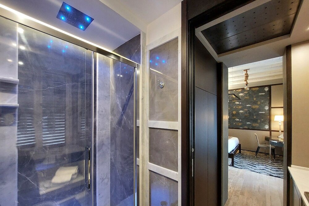 Фото Helmirage Piazza Di Spagna Suite