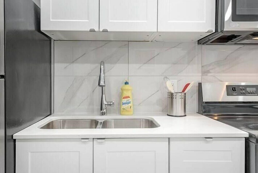 Фото Huge and Lovely 16br Apt