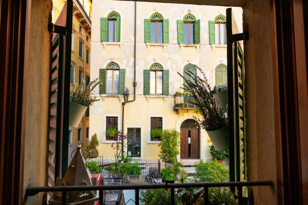 Фото Αn exclusive deconsecrated former church residence from 1170