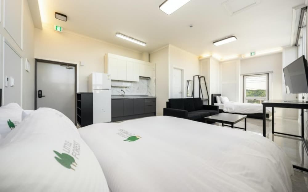 Фото Yeosu Little Forest Pension